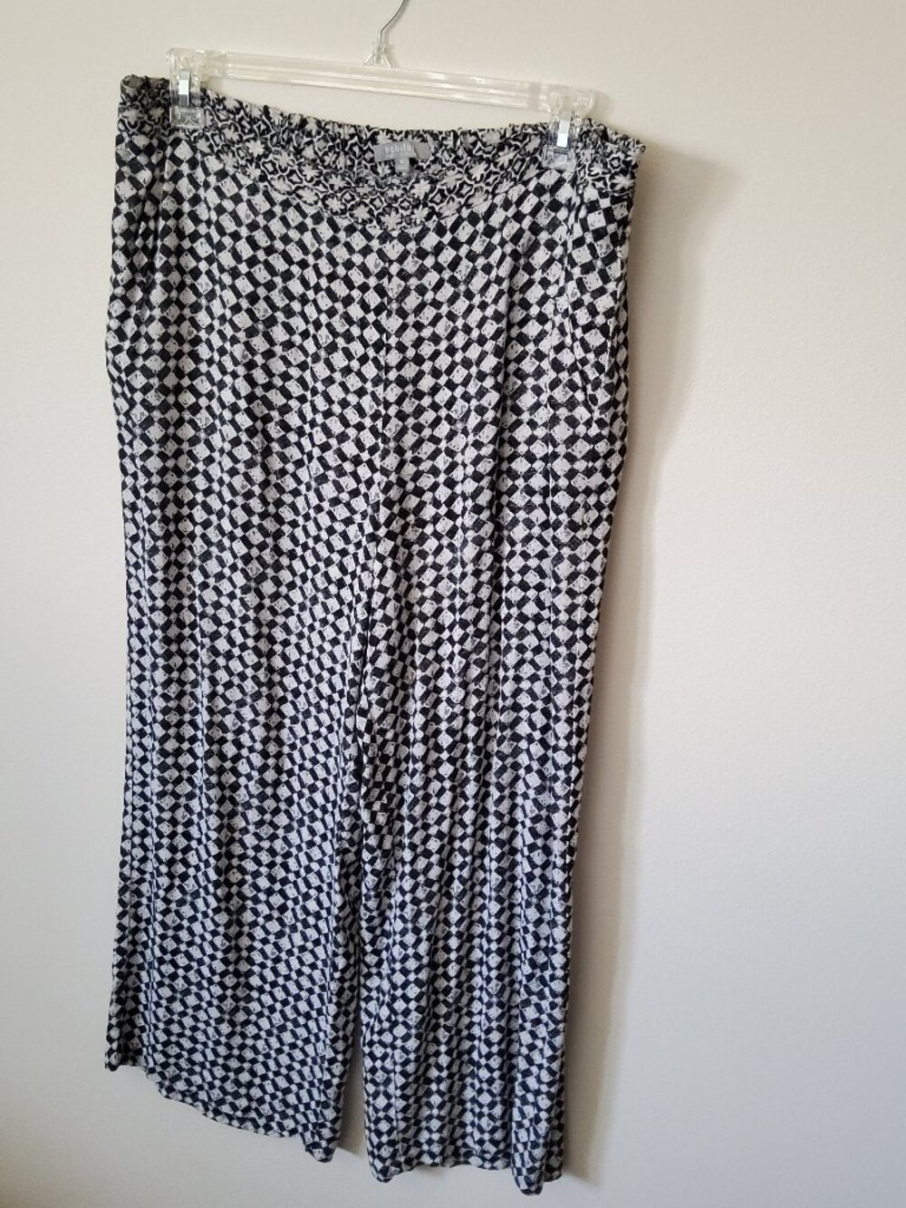 Habitat Clothes to Live In Size XL
